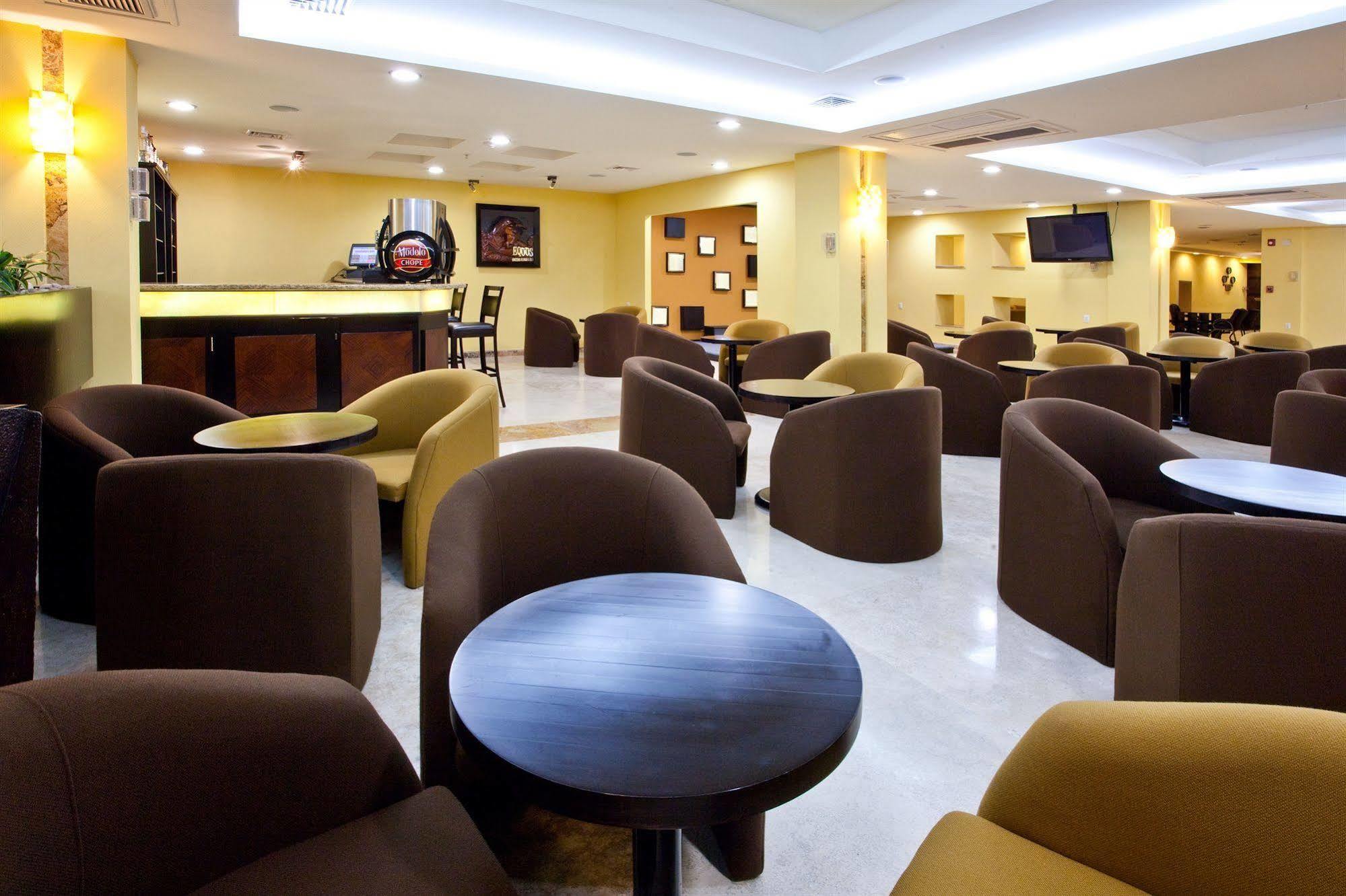 Hipico Inn Hotel Poza Rica Restaurant bilde
